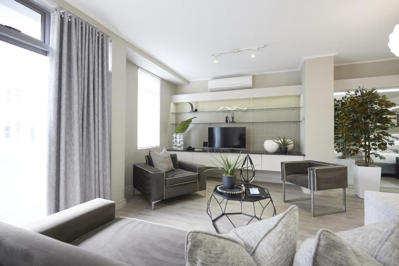 The Hyde All Suite Hotel Fokváros Kültér fotó